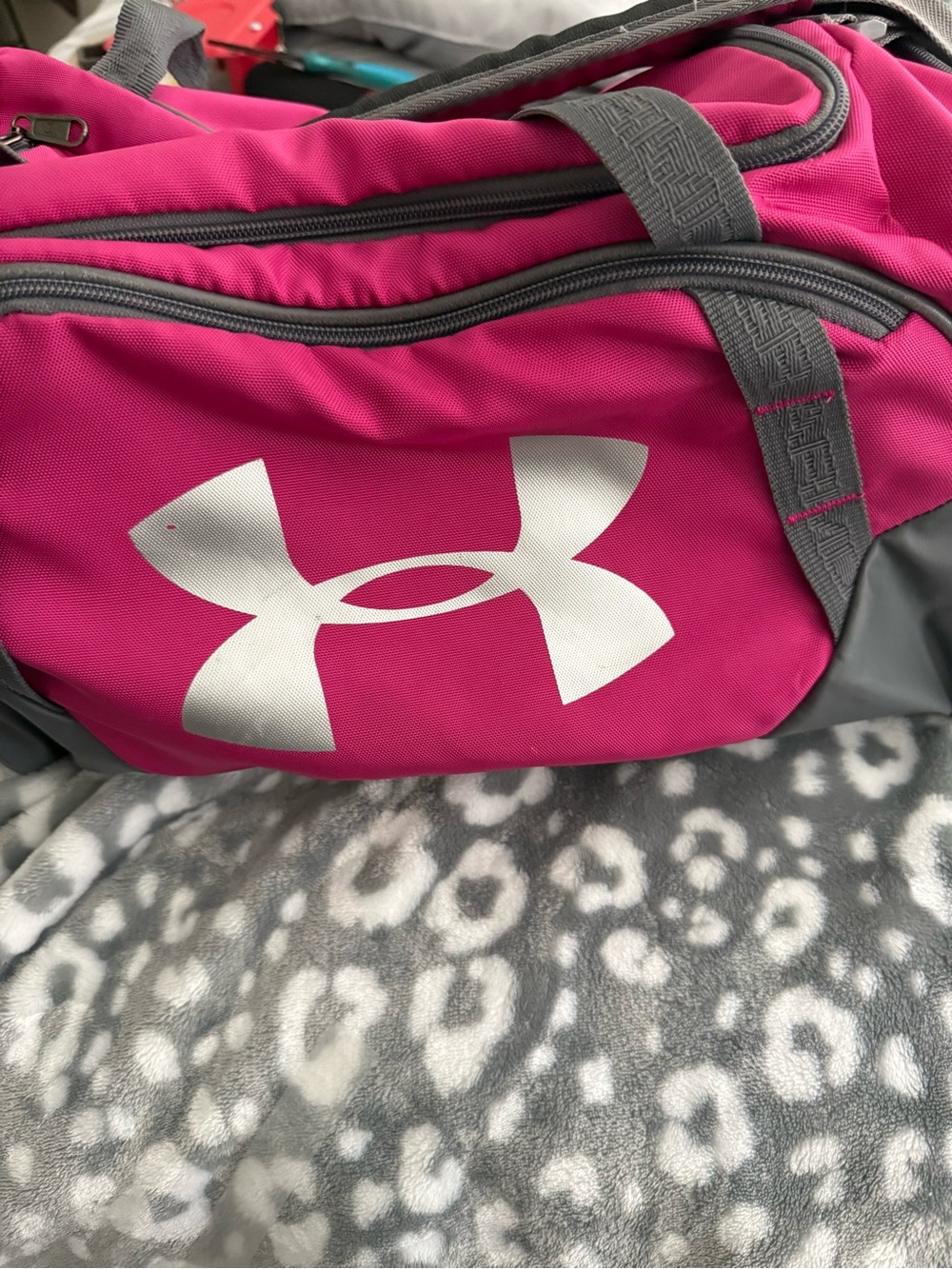 Under Armour Hot Pink and Gray Women's Travel Duffel